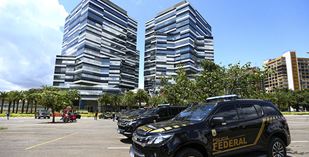 PF faz buscas contra Cláudio Castro em operação sobre RioPrevidência